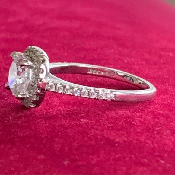 1 Carat Solitaire CZ Ring Size 7 - Picture 8 of 17